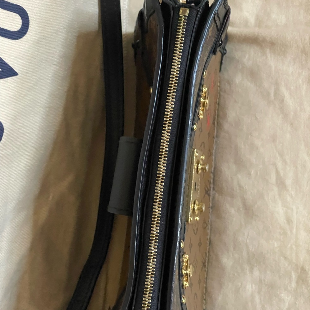 Authentic like new Louis Vuitton reverse monogram trunk crossbody Brown& Black - Picture 12 of 15